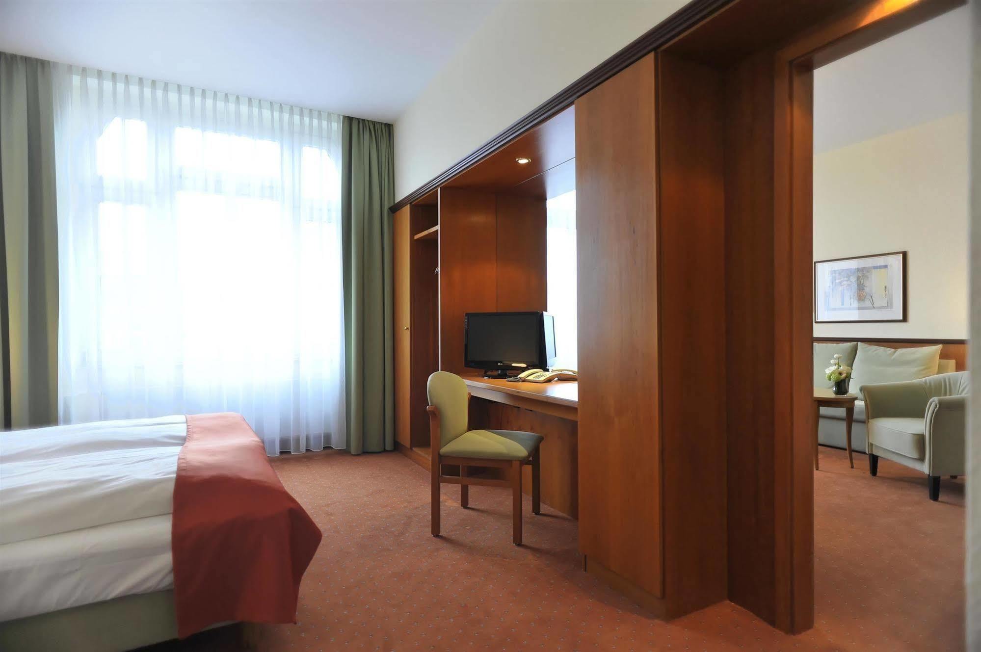Best Western Plus Hotel Excelsior Erfurt Esterno foto